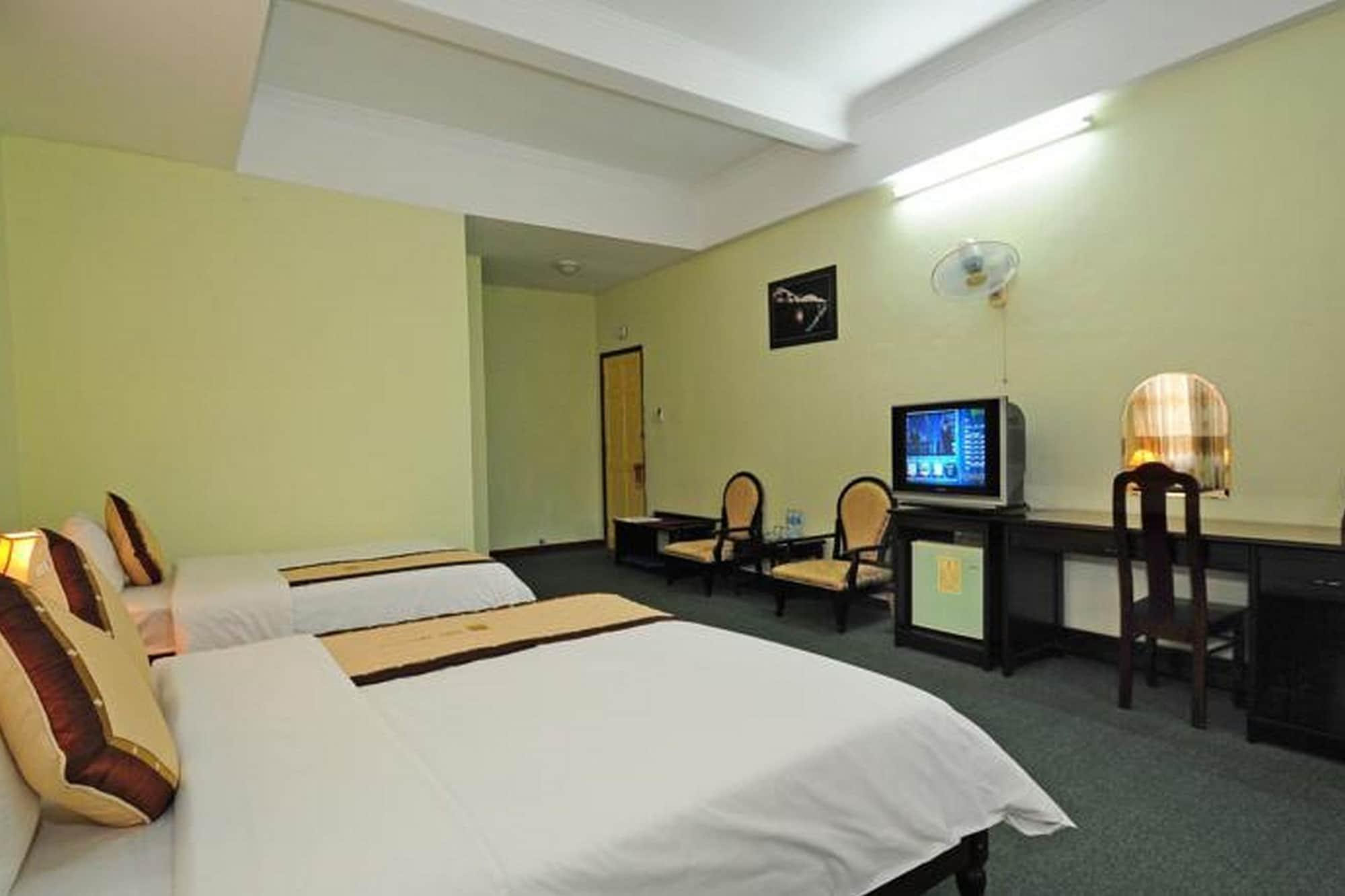 Duy Tan Hotel Hue Exterior photo