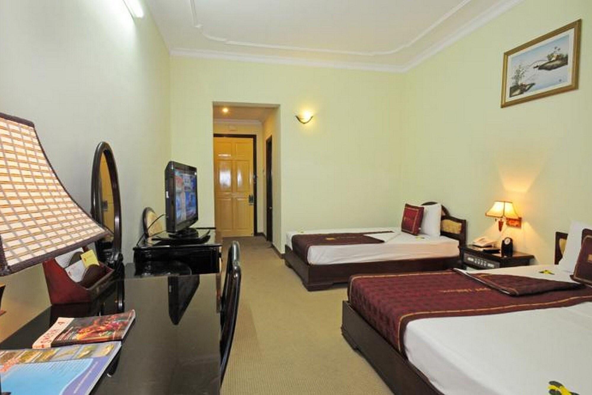 Duy Tan Hotel Hue Exterior photo