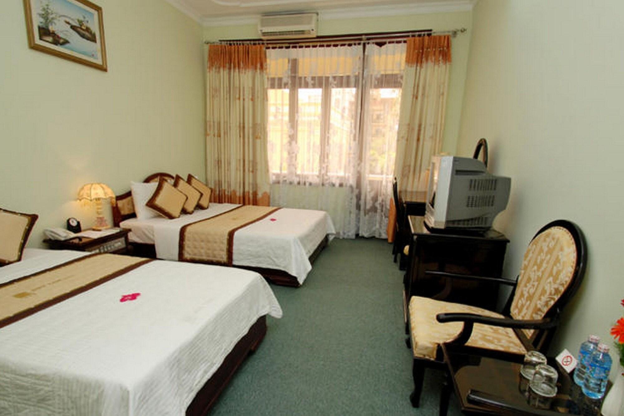 Duy Tan Hotel Hue Exterior photo