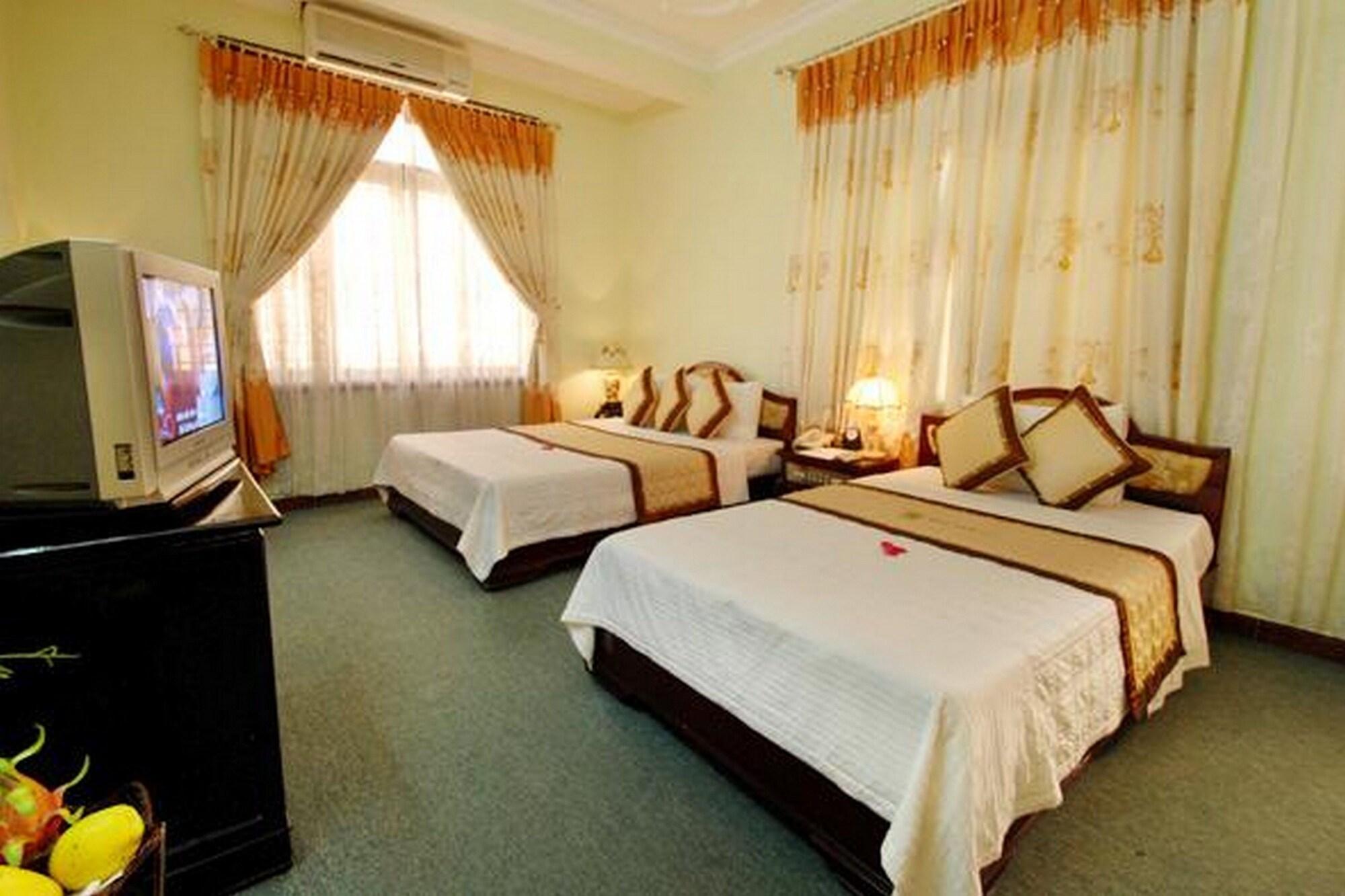 Duy Tan Hotel Hue Exterior photo