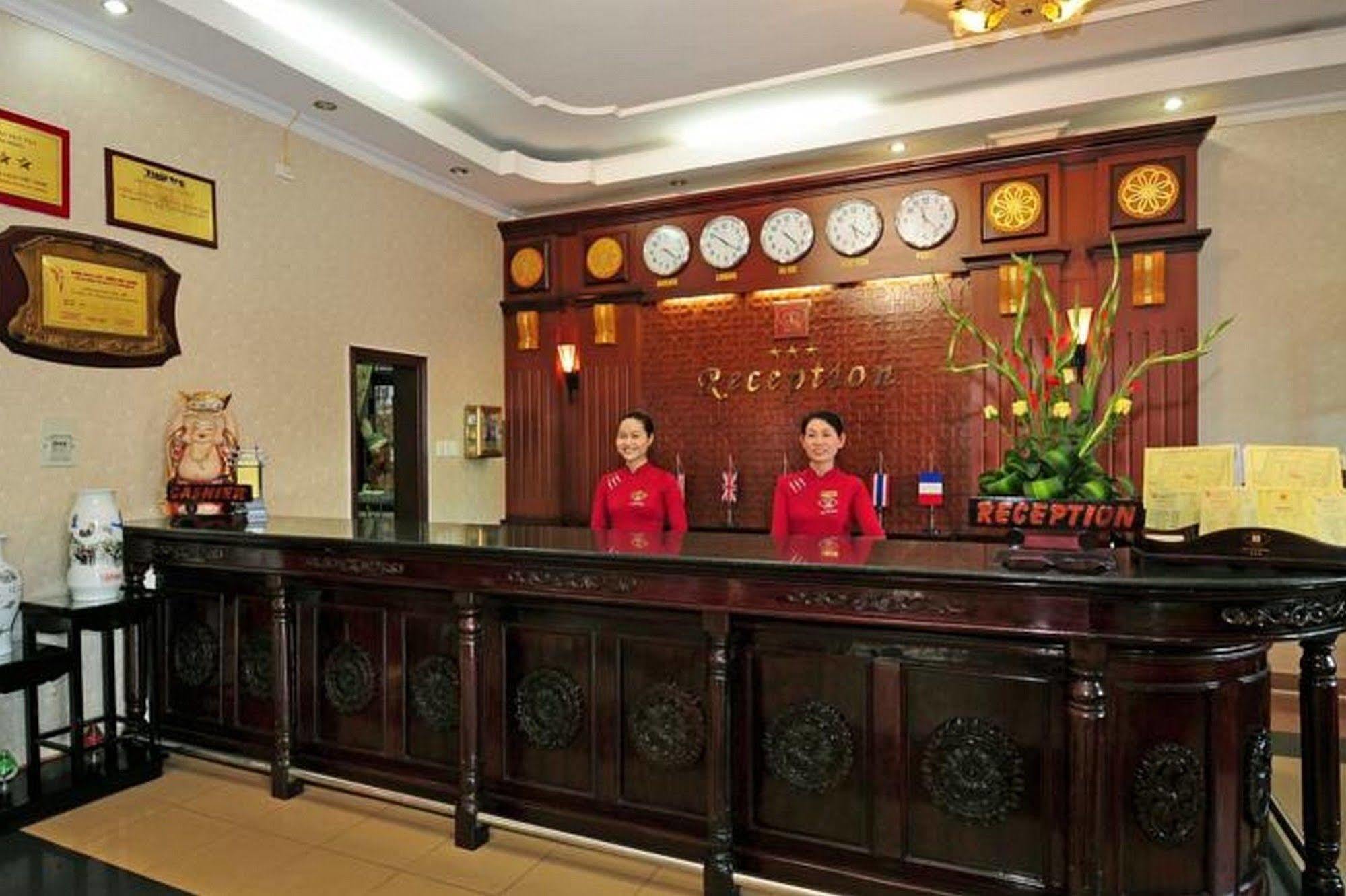 Duy Tan Hotel Hue Exterior photo