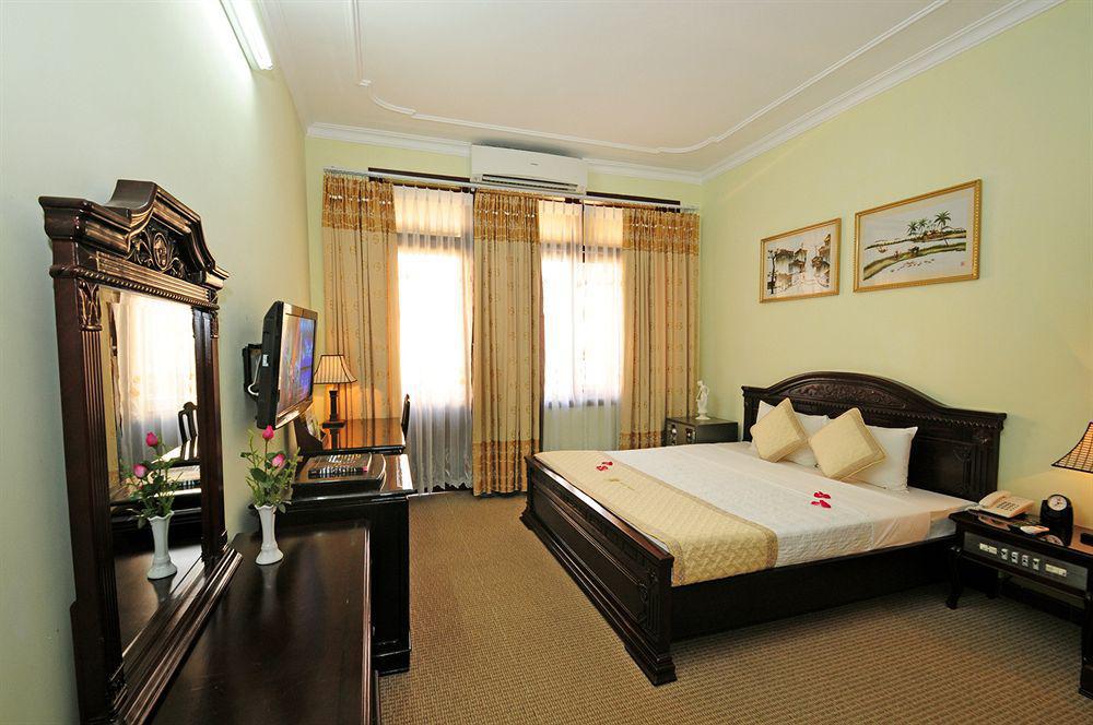 Duy Tan Hotel Hue Exterior photo